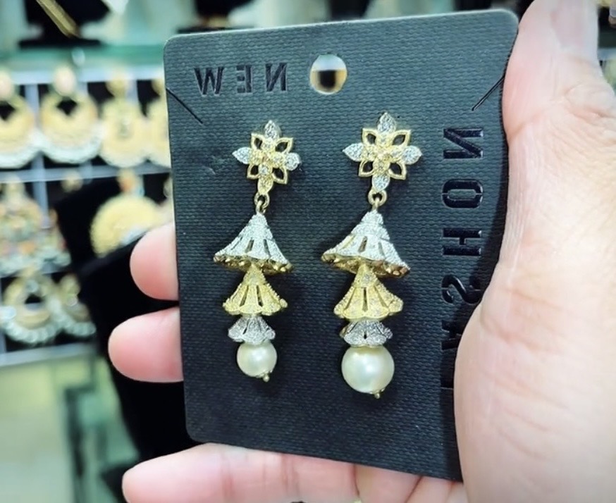 1 KARAT LAYERS JHUMKA