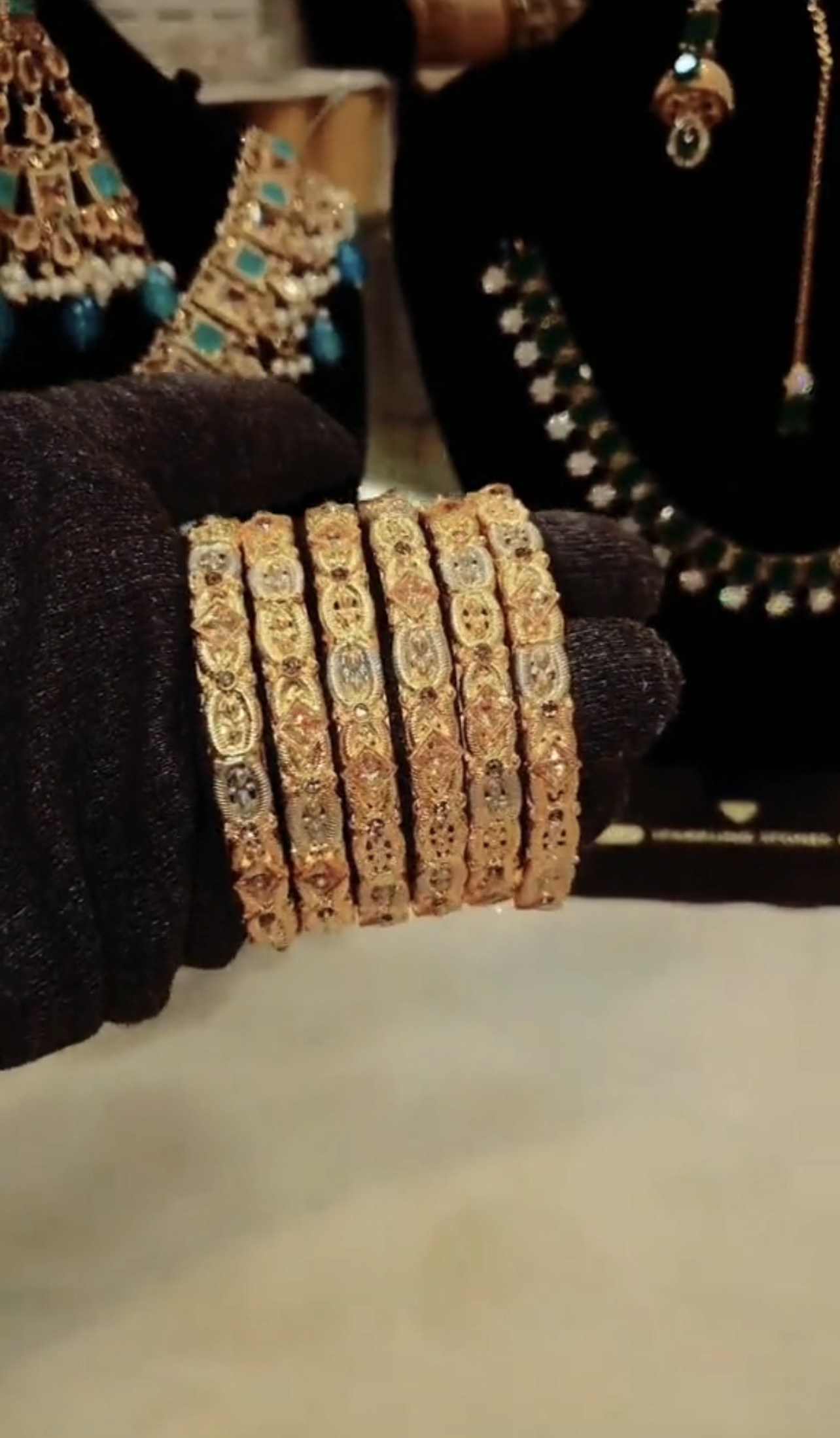 PURE CASTING BANGLES