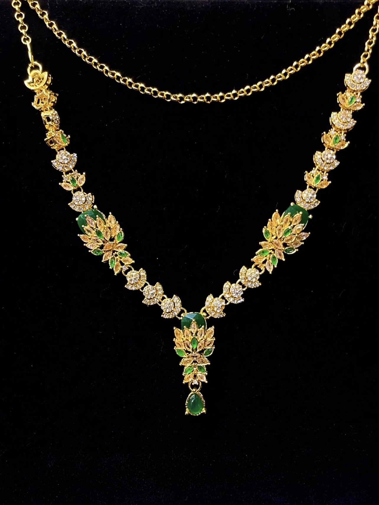 1 KARAT POLISH NECK LINE SET