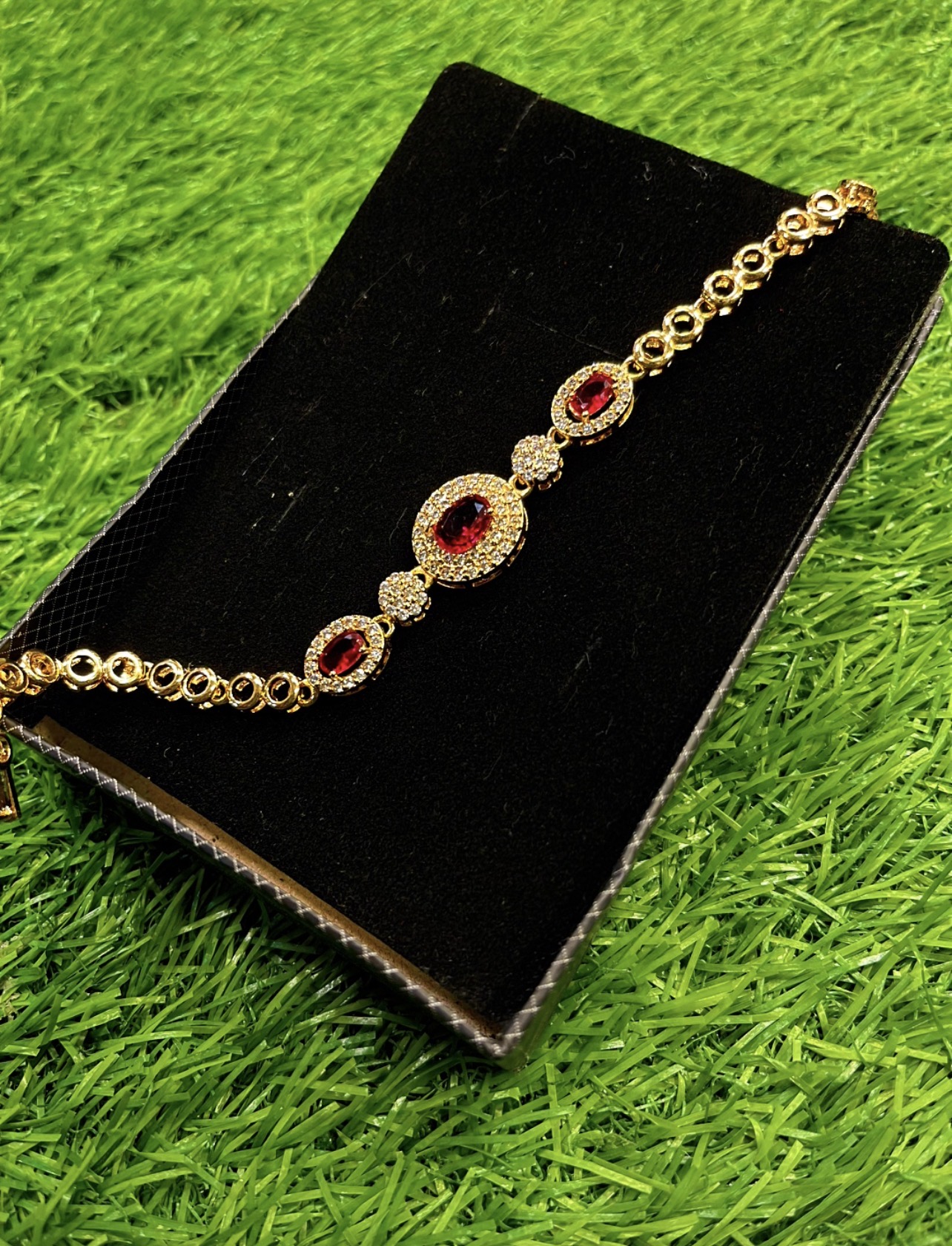 1 KARAT POLISH BRACELET